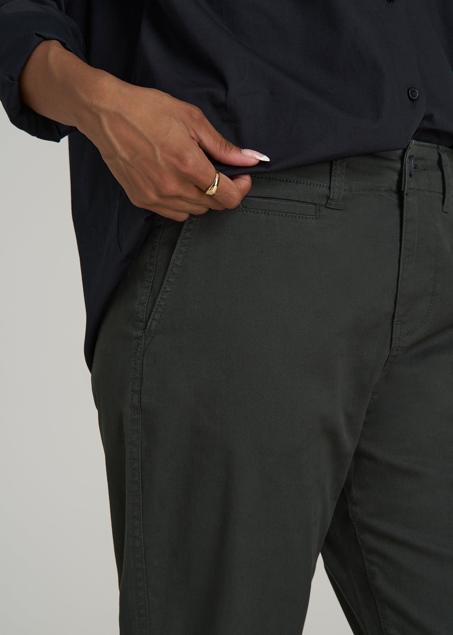 High-Rise Tapered Chinos in Pine Grove