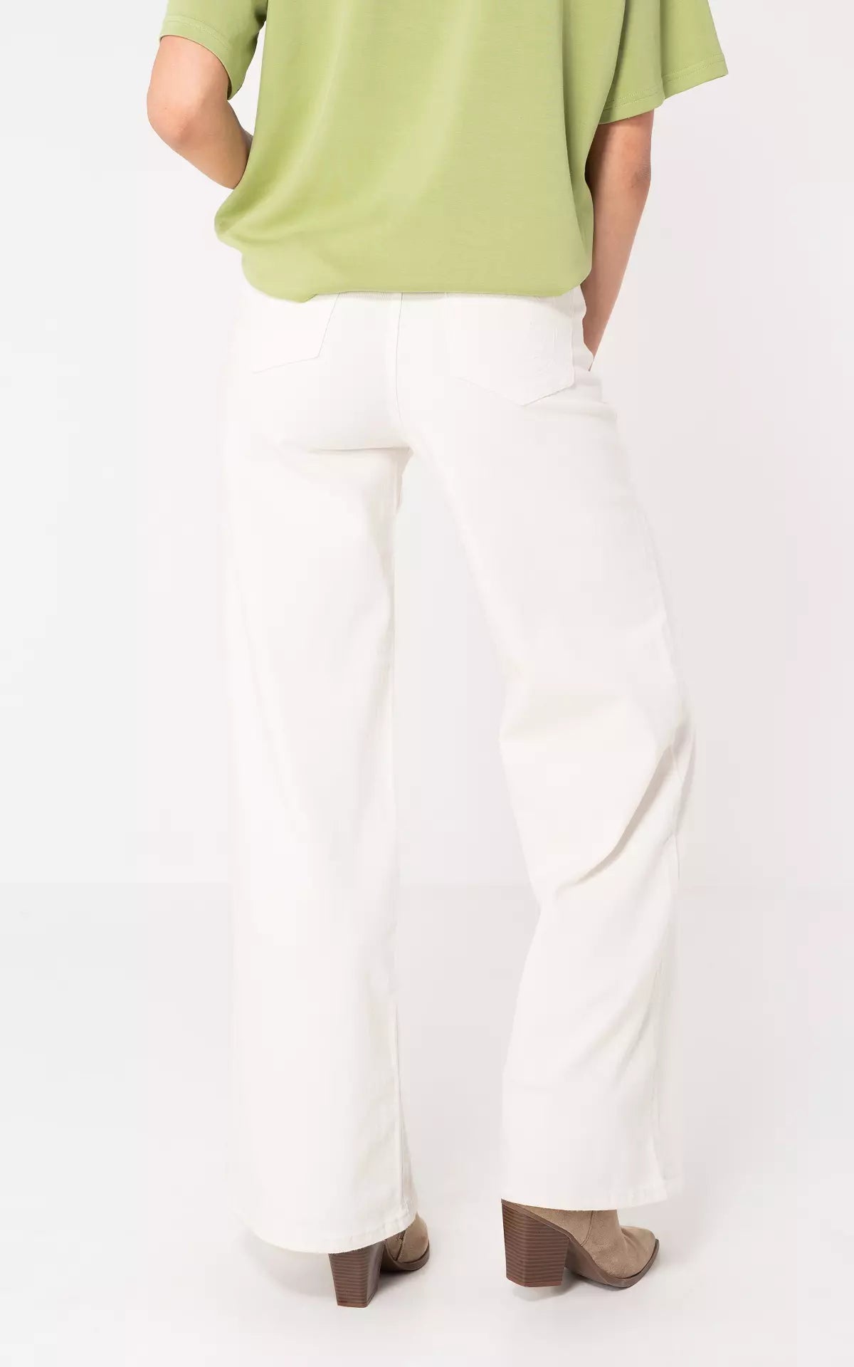 White Wide leg jeans