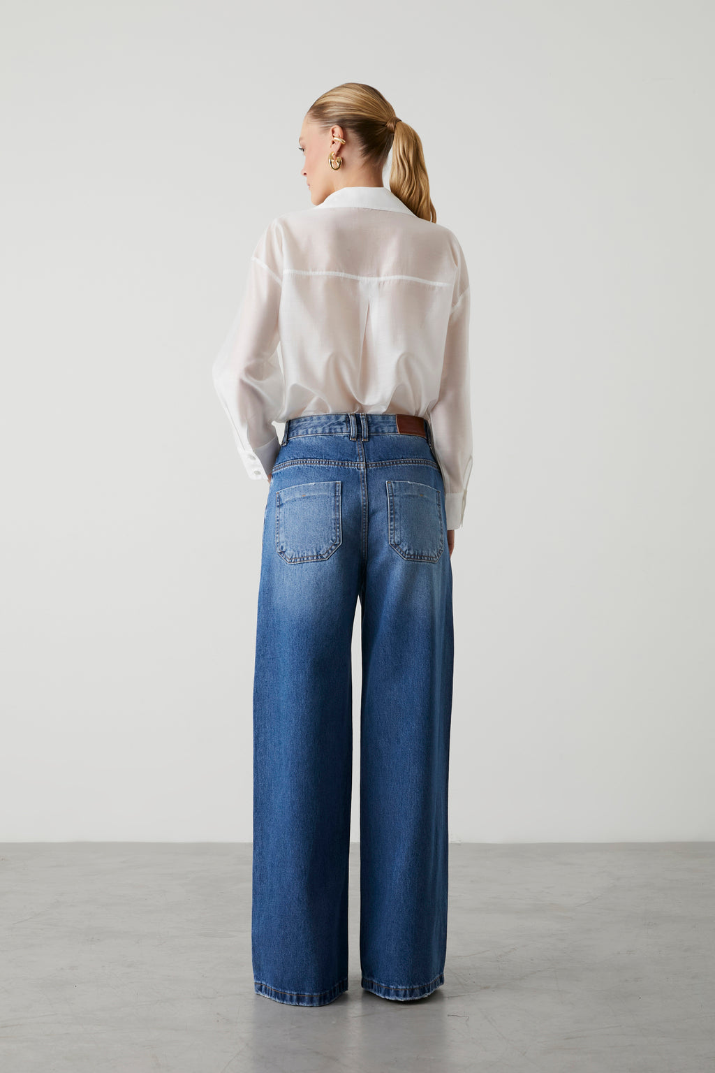 Low-Rise Straight Jeans