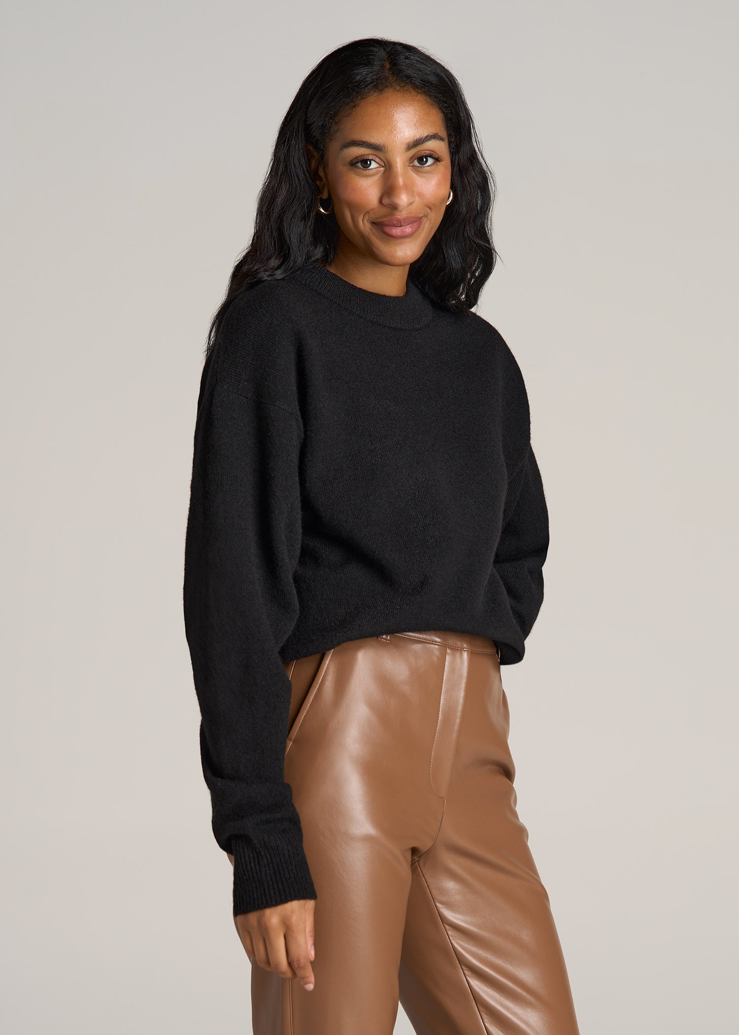 Crewneck Wool Blend Tall Women's Sweater in Black